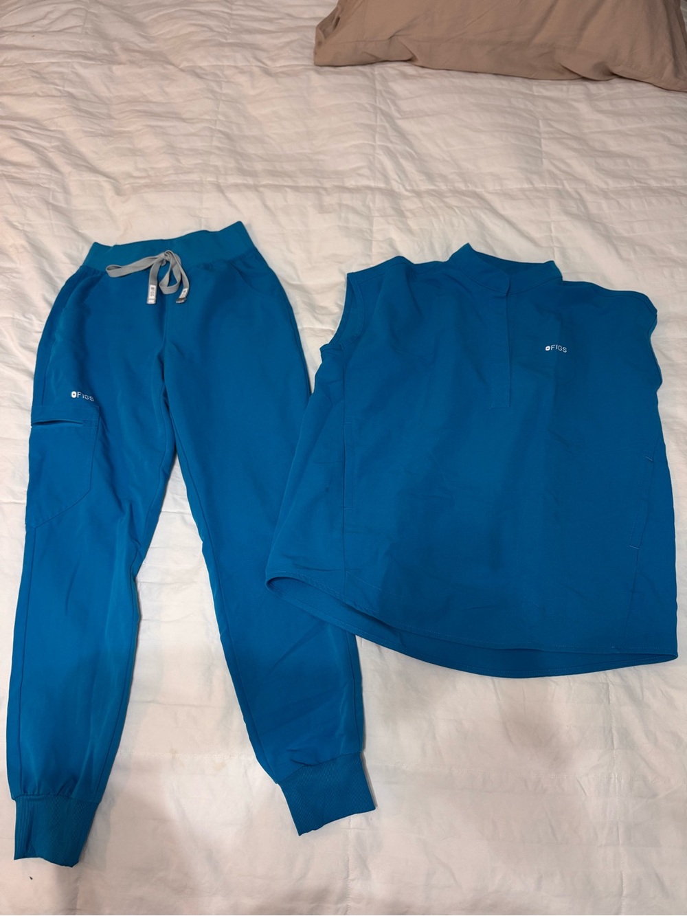 Figs electric Blue Jogger scrub Set